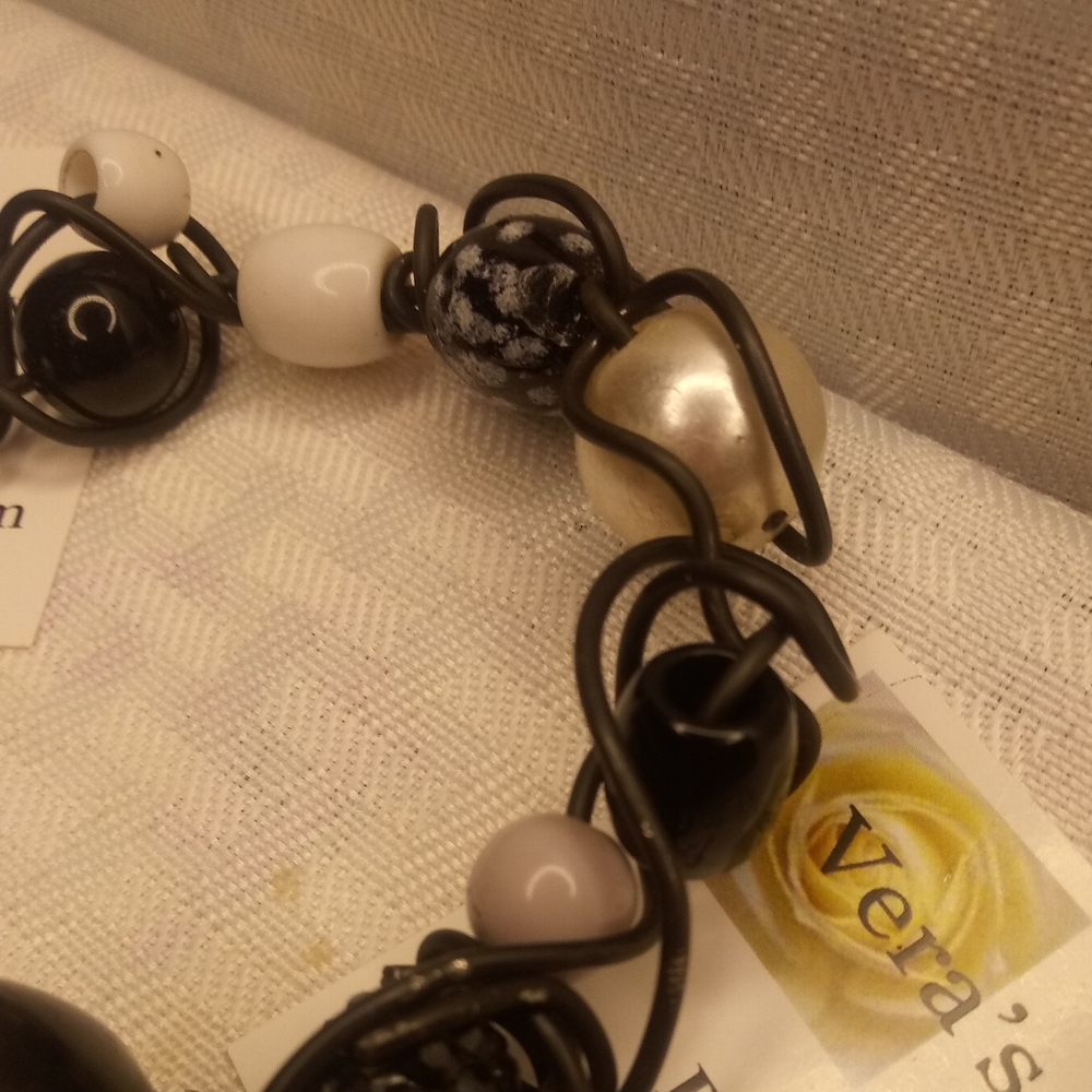 Jewelry - Picture 2 of 8